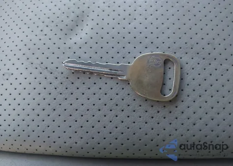 2000 Cadillac Escalade Standard from USA, damaged, VIN 1GYEK13R7YR102901